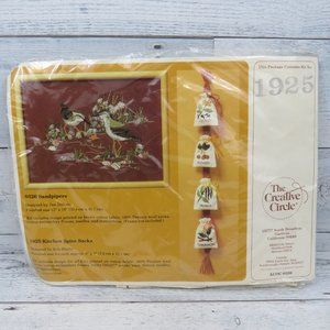 Vintage The Creative Circle Kitchen Spice Sacks Bags Embroidery Kit 1984